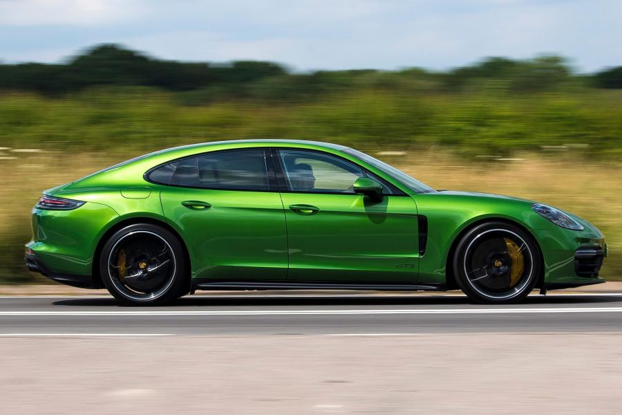  Porsche Panamera GTS 2019 года  (UK) (фото 11 из 17)